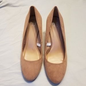 NWOT WIDE WIDTH A New Day Camel Colored Wedges